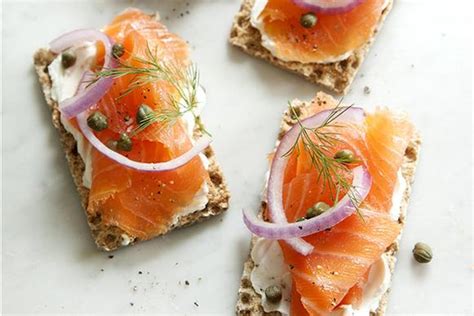 10-quick-and-easy-ways-to-serve-smoked-salmon-blog image