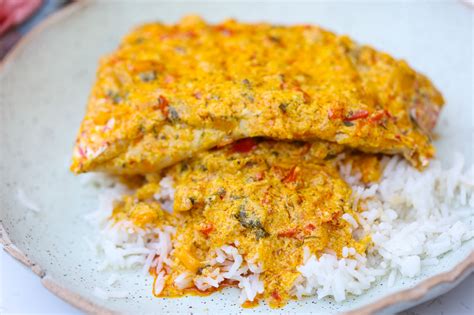 red-snapper-fish-braised-in-coconut-sauce-food image