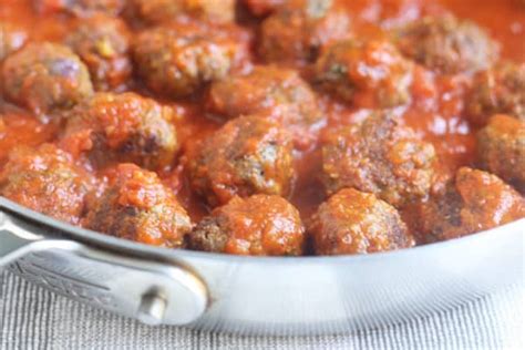 favorite-mini-meatballs-with-veggies image