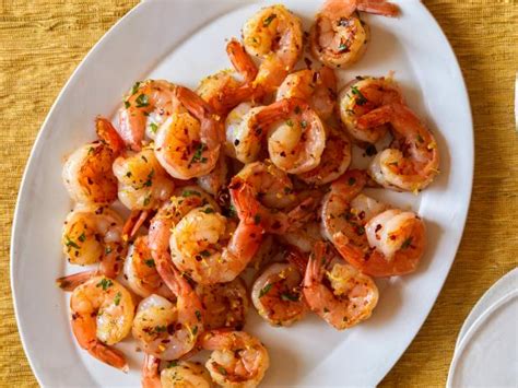 4-minute-spicy-garlic-shrimp-recipe-rachael-ray-food image
