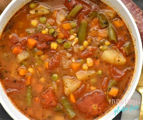 healthy-homemade-vegan-vegetable-soup-that-is-gluten image