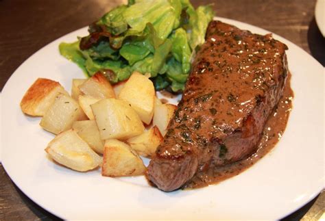 steak-with-sauce-bordelaise-giangis-kitchen image