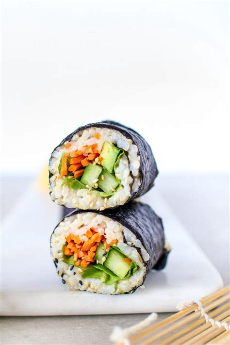 brown-rice-sushi-rolls-easy-healthy-healthnut image