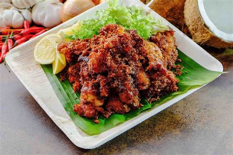 ayam-goreng-berempah-crispy-spiced-fried-chicken image