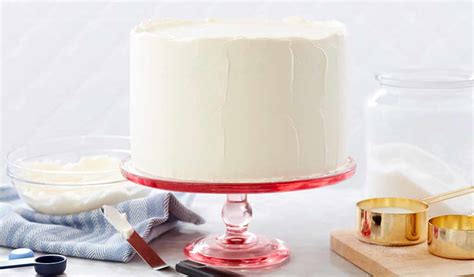 how-to-make-italian-meringue-buttercream-wilton image