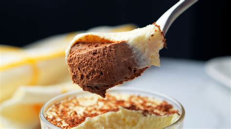 only-3-ingredient-double-chocolate-mousse-in-just image