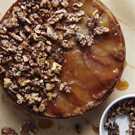 best-spiced-caramel-apple-upside-down-cake image