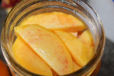 peach-preserves-how-to-can-peaches-and-make image