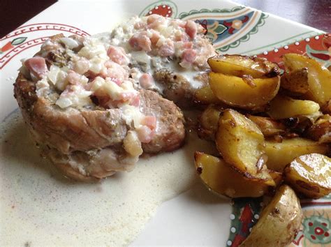 pork-tenderloin-with-gorgonzola-sauce-gathered image