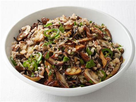 spicy-wild-rice-with-mushrooms-recipe-food image