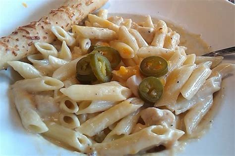 unos-rattlesnake-pasta-copycat-recipe-foodcom image