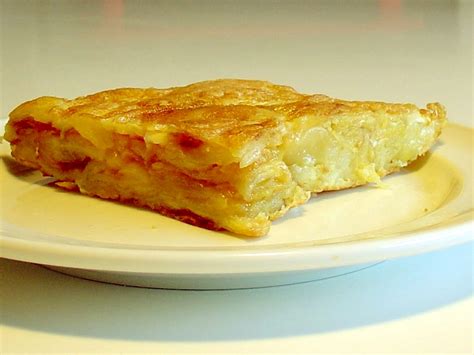 spanish-omelette-wikipedia image
