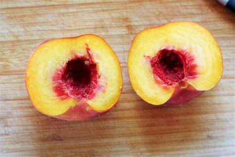 canning-peaches-how-to-can-peaches-sustainable image