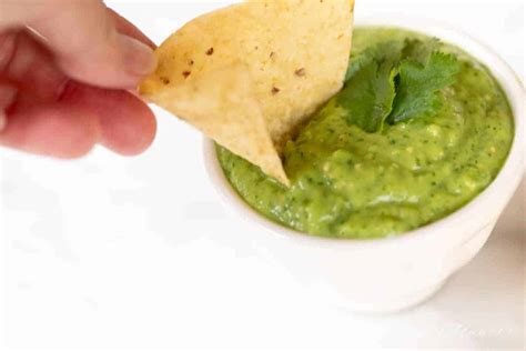 creamy-salsa-guacamole-spicy-avocado-salsa image