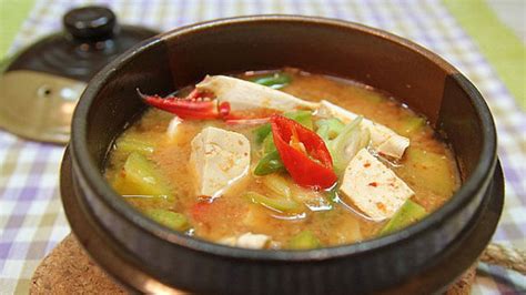 doenjang-chiggae-soybean-paste-soup-korean image