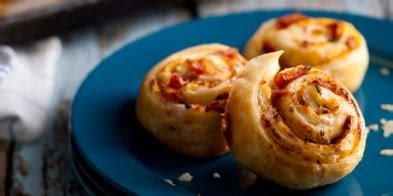 crispy-bacon-cheddar-puff-pinwheels-food-network image