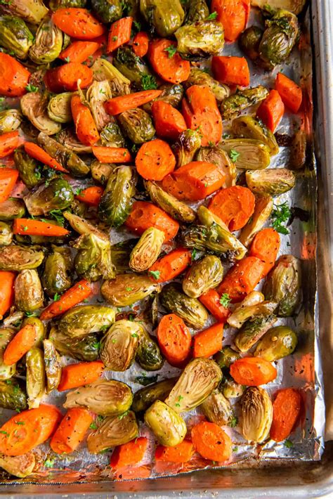 easy-roasted-brussels-sprouts-and-carrots-spoonful image