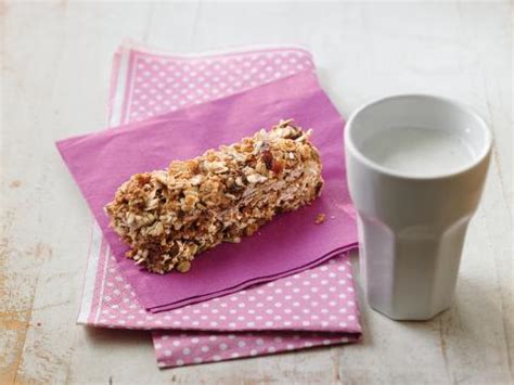 no-bake-toasted-oat-granola-bars-canadas-food-guide image