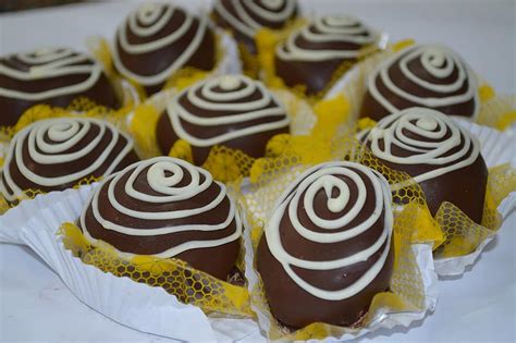 chocolate-caramel-easter-eggs-recipe-recipesnet image