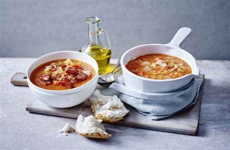 hearty-lentil-and-bacon-soup image