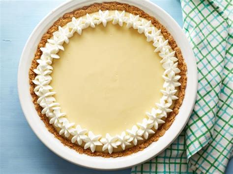 how-to-make-banana-cream-pie-banana-cream-pie image