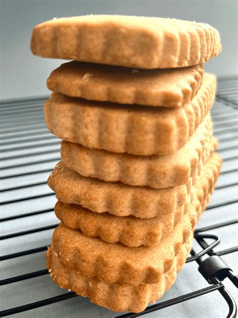honey-shortbread-cookies-3-ingredients-clean image