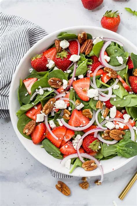 easy-10-minute-strawberry-spinach-salad image