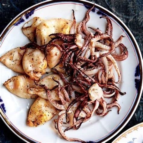 how-to-cook-the-best-grilled-squid-eat-like-pinoy image