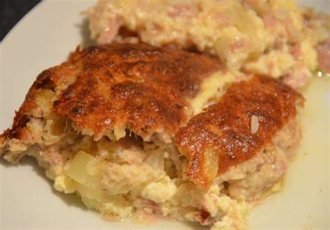 tuna-impossible-pie-all-in-one-frugal-and-easy-supper image