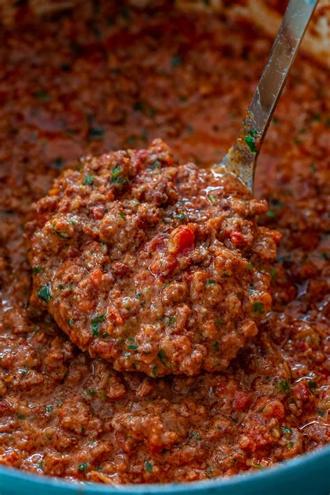 how-to-make-bolognese-sauce-authentic image