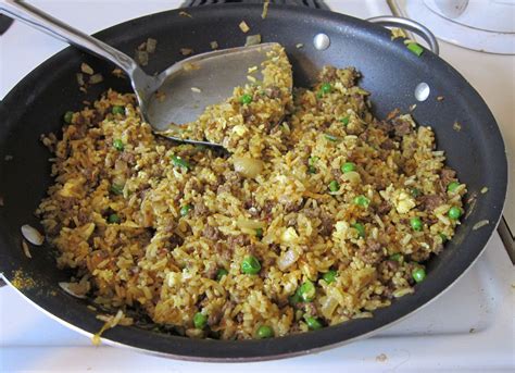 ground-beef-fried-rice-with-curry-powder-the image
