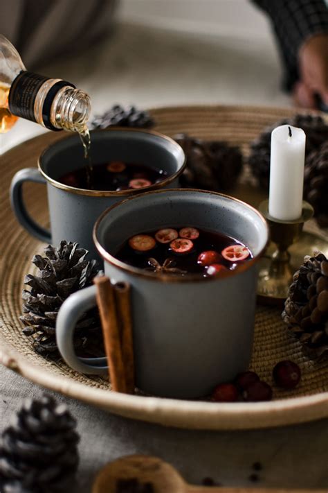 cranberry-hot-toddy-recipe-with-clove-cinnamon image