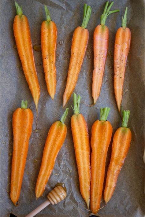 honey-roasted-carrot-hummus-goodie-goodie-lunchbox image
