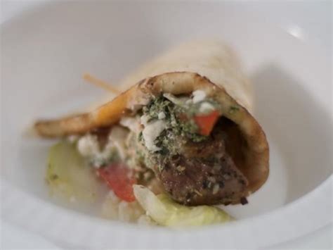 lamb-gyro-with-tzatziki-sauce-and-spicy-sour-cream image