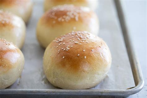 homemade-hamburger-buns-from-scratch-taste-and-tell image