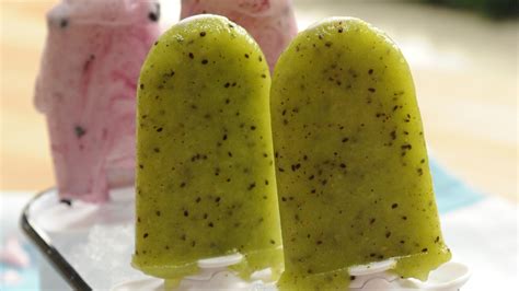 kiwi-ice-pops-martha-stewart image