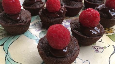 mini-dessert-brownies-with-raspberries image
