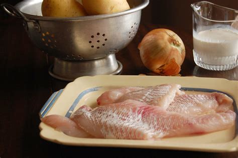 fish-chowder-recipe-easy-new-england image