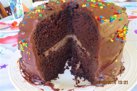 favorite-fudge-birthday-cake-recipe-foodcom image