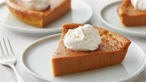 impossibly-easy-pumpkin-pie-recipe-bettycrockercom image