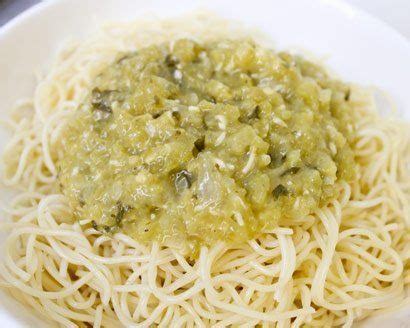 green-tomato-pasta-sauce-the-daily-meal image