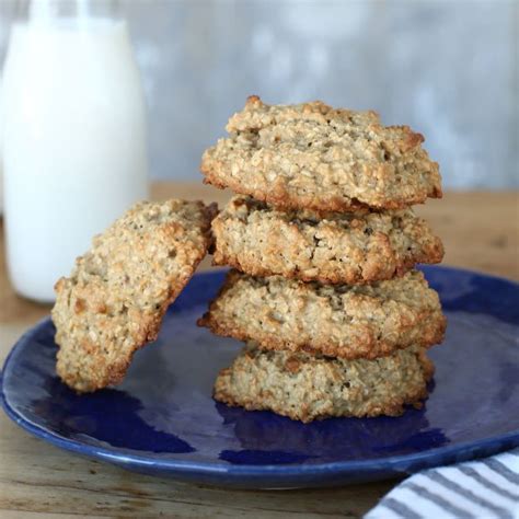 famous-oatmeal-cookies-recipe-quaker-oats image