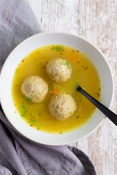 the-best-vegan-matzo-ball-soup-zardyplants image