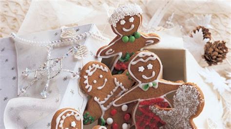 new-england-molasses-gingerbread-cookies-recipe-bon image