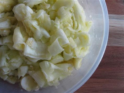 arabic-stuffed-zucchini-kousa-mahshi-an-edible image