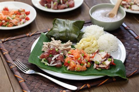 what-to-eat-in-hawaii-30-hawaiian-foods-dishes image