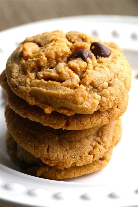 peanut-butter-cookies-with-honey-roasted-peanuts image
