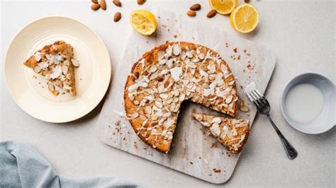 flourless-lemon-ricotta-cake-with-almonds-cbc-life image