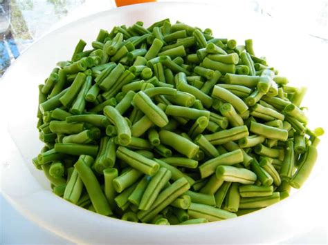 how-to-can-green-beans-at-home-3-easy-steps image