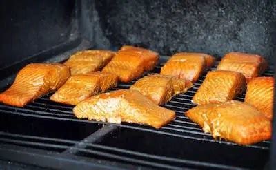 how-to-smoke-fish-in-an-electric-smoker-including image